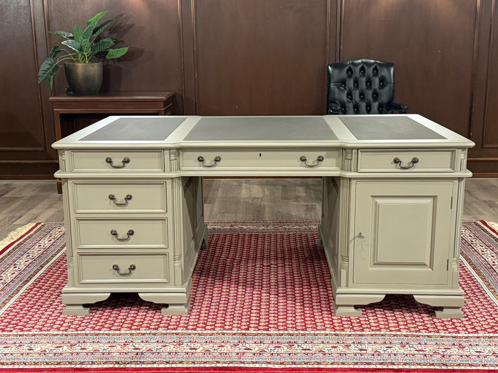 Vintage bureau, klassiek Engels bureau, mahoniehout, geverfd, 535