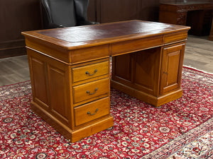 Vintage bureau, klassiek Engels bureau, mahoniehout, rood leer, 628