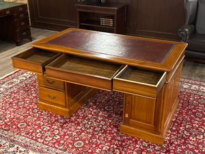 Vintage bureau, klassiek Engels bureau, mahoniehout, rood leer, 628