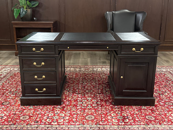 Vintage bureau, klassiek Engels bureau, mahoniehout, donker kersen, zwart leer, 631