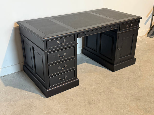 Vintage bureau, zwart, klassiek Engels bureau, mahoniehout , zwart leer, 702