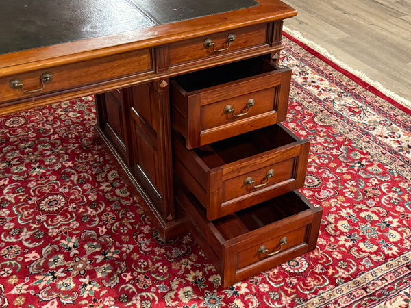 Bureau vintage, bureau anglais classique, acajou, cuir marron, 652