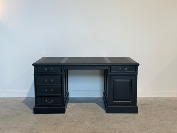 Vintage bureau, zwart, klassiek Engels bureau, mahoniehout , zwart leer, 702