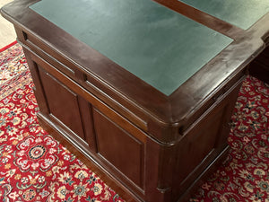 Vintage bureau, partnerdesk, klassiek Engels bureau, mahoniehout, groen leer, 616