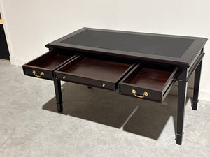 Vintage schrijftafel, klassiek Engels bureau, mahoniehout, zwart leer, 713