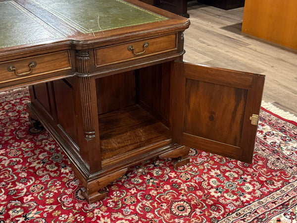 Bureau vintage, bureau double, bureau anglais classique, chêne, cuir vert, 687