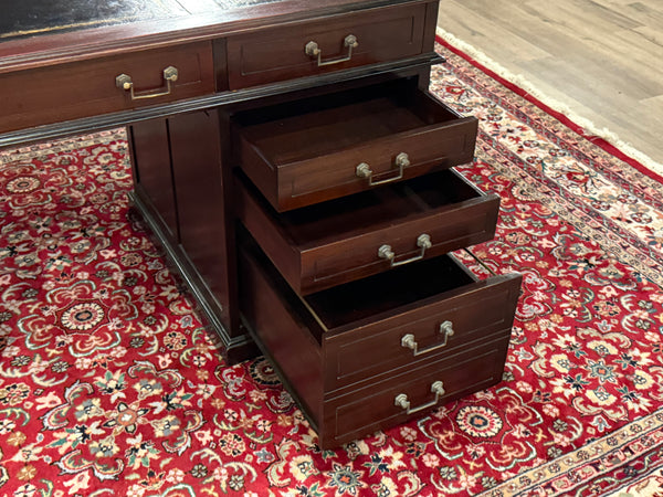 Vintage bureau, klassiek Engels bureau, mahoniehout, bruin leer, 669