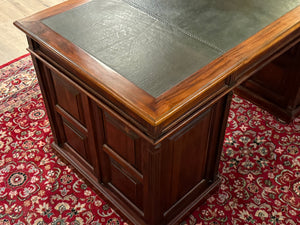Vintage bureau, klassiek Engels bureau, mahoniehout, bruin leer, 675