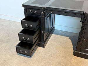 Vintage bureau, zwart, klassiek Engels bureau, mahoniehout, zwart leer, 703