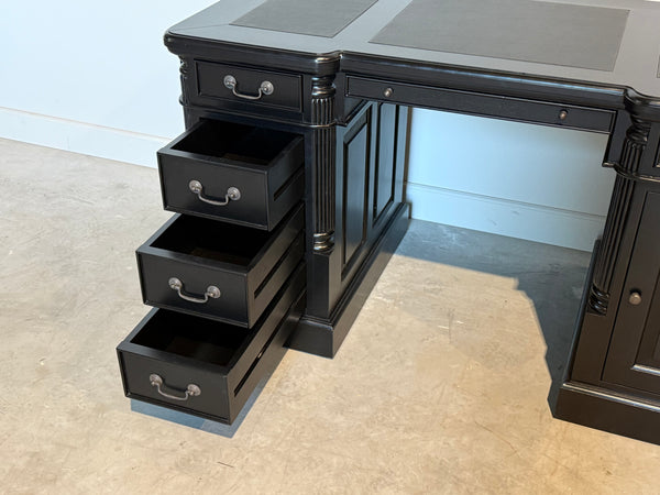 Vintage bureau, zwart, klassiek Engels bureau, mahoniehout, zwart leer, 703