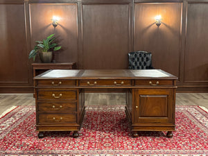 Vintage bureau, klassiek Engels bureau, mahoniehout, bruin leer, 587