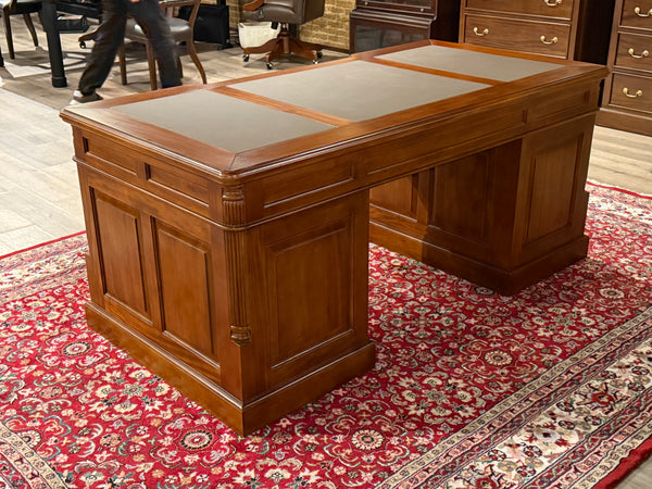 Vintage bureau, klassiek Engels bureau, mahoniehout, bruin leer, 609