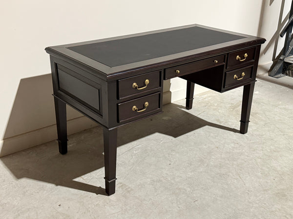 Vintage schrijftafel, klassiek Engels bureau, mahoniehout, zwart leer, 712