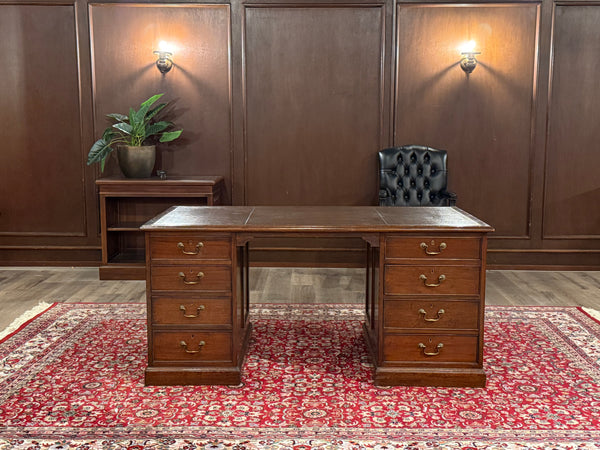 Vintage bureau, antiek, klassiek Engels bureau, eikenhout, bruin leer, 581
