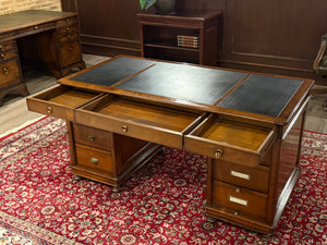 Bureau vintage, bureau anglais classique, acajou, cuir bleu, 690