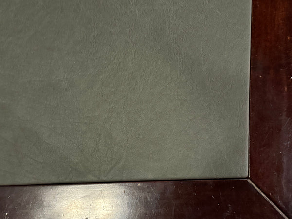 Bureau vintage, bureau anglais classique, acajou, cuir vert, 643