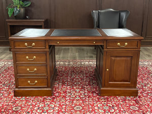 Vintage bureau, klassiek Engels bureau, mahoniehout, zwart leer, 629