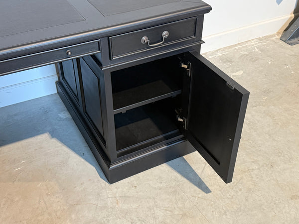 Vintage bureau, zwart, klassiek Engels bureau, mahoniehout , zwart leer, 702