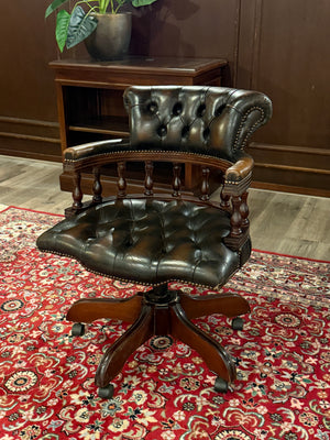 Vintage stoel, Chesterfield, eikenhout, bruin leer, 112