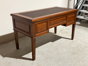 Vintage schrijftafel, klassiek Engels bureau, mahoniehout, bruin leer, 711