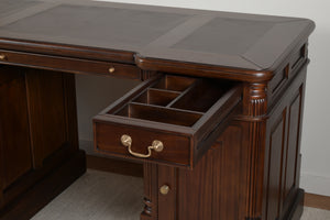 Pillar 140x70 Walnoot, klassiek Engels bureau, massief mahoniehout