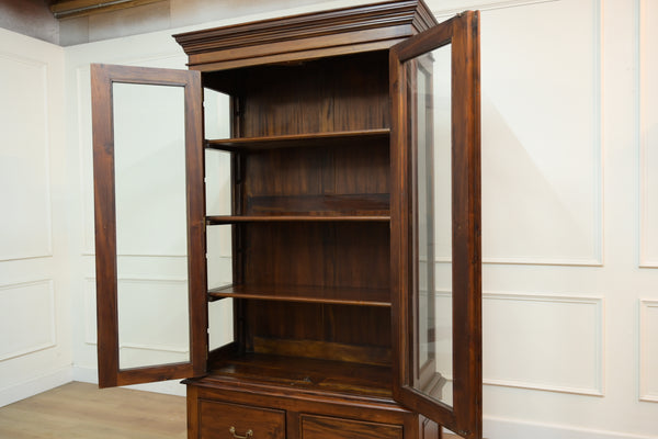 Vintage kast, buffetkast, mahoniehout, deuren met glas