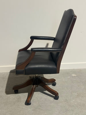 Vintage bureaustoel, Chesterfield, mahoniehout, zwart/blauw leer 101
