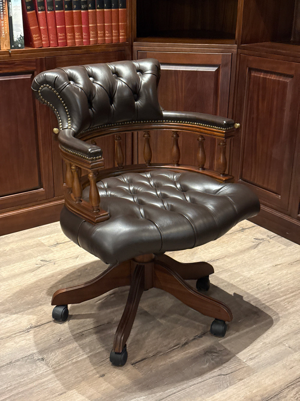 Vintage Stoel, mahoniehout, bruin leer, 103