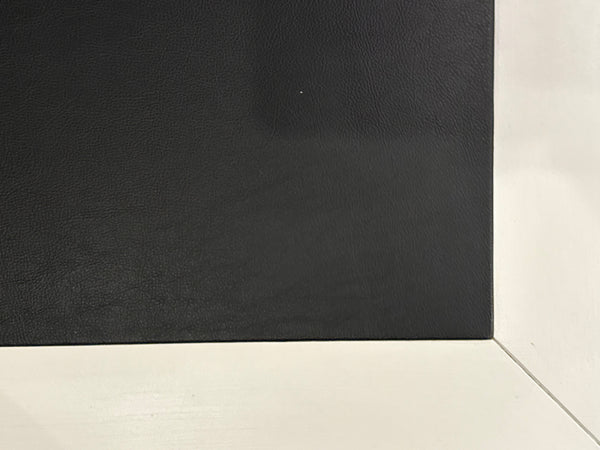 Vintage bureau, wit, klassiek Engels bureau, mahoniehout , zwart leer, 610