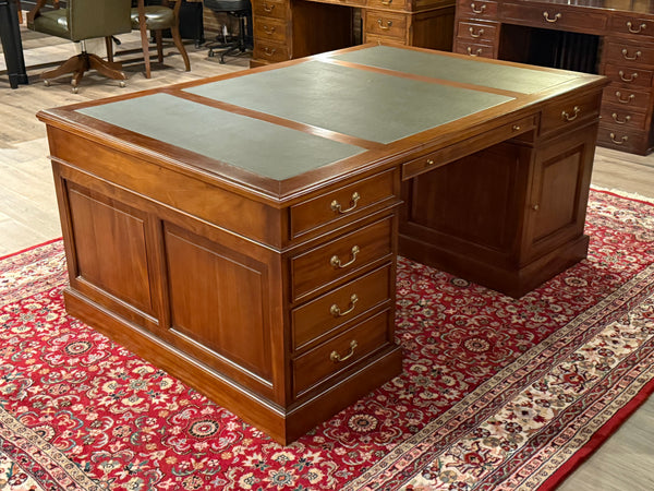 Vintage-Schreibtisch, Partner-Schreibtisch, klassischer englischer Schreibtisch, Mahagoni, grünes Leder, 638