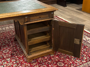 Vintage-Schreibtisch, antiker englischer Schreibtisch, Eichenholz, grünes Leder, 678