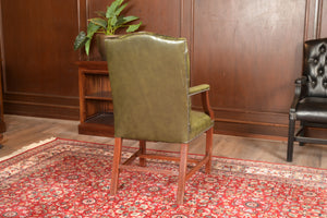 Vintage stoel, eikenhout, groen leer, Chesterfield, 263