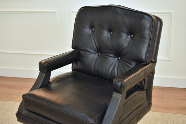 Schwarzer Bürostuhl Classic