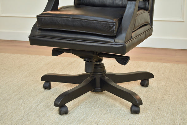 Schwarzer Bürostuhl Classic