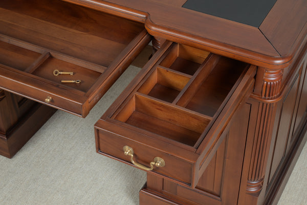 Pillar 140x70 Amber, classic English desk, solid mahogany