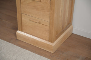 Chest of drawers Oak