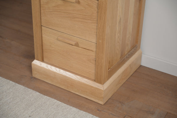 Chest of drawers Oak