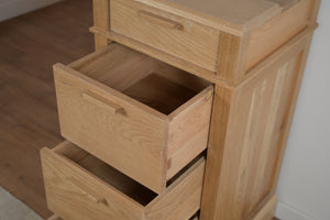 Chest of drawers Oak