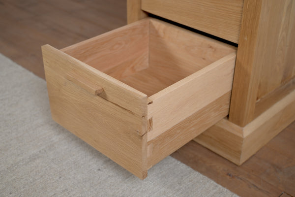 Chest of drawers Oak
