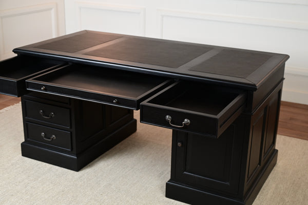 Regent 160x80 zwart, Messing grepen, klassiek Engels bureau, massief mahoniehout