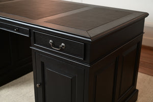 Regent 160x80 zwart, Messing grepen, klassiek Engels bureau, massief mahoniehout