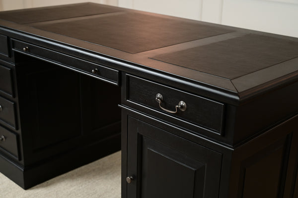 Regent 160x80 zwart, Messing grepen, klassiek Engels bureau, massief mahoniehout