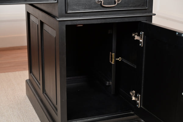 Regent 160x80 zwart, Messing grepen, klassiek Engels bureau, massief mahoniehout