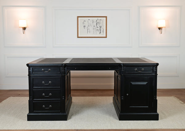 Pillar 180x120 zwart, Partnerdesk, Messing grepen, klassiek Engels bureau, massief mahoniehout