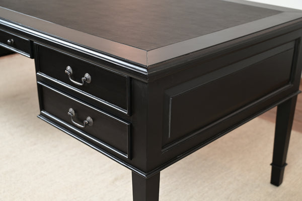 York Grande 185x95 - klassischer englischer Schreibtisch - Schwarz - Griffe aus Messing