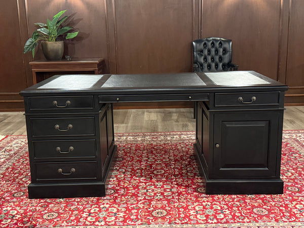 Vintage bureau, zwart, klassiek Engels bureau, mahoniehout, zwart leer, 588