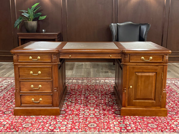 Vintage bureau, klassiek Engels bureau, mahoniehout, bruin leer, 609