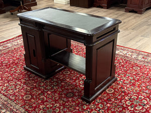 Bureau vintage, bureau anglais classique, acajou, cuir vert, 643