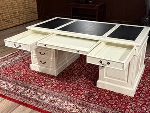 Vintage bureau, wit, klassiek Engels bureau, mahoniehout , zwart leer, 610