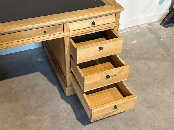 Vintage bureau, klassiek Engels bureau, eikenhout, bruin leer